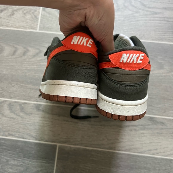 Nike Low Dunks SE GS Toasty - Sequoia 7/8.5 - Picture 3 of 6